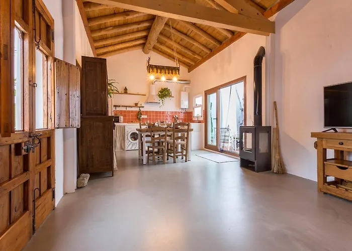 Encantadora casa rural con piscina privada