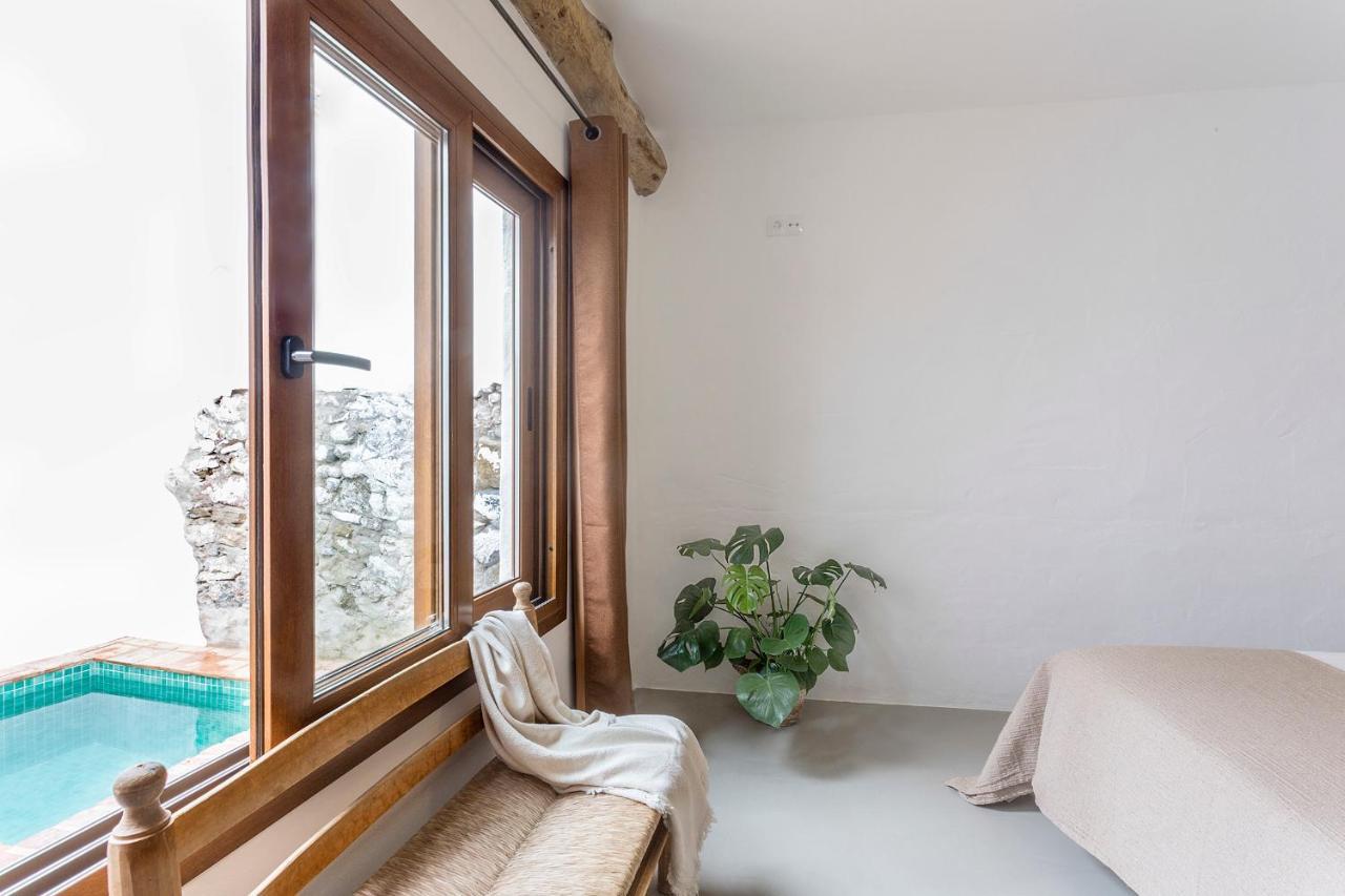 Encantadora Con Piscina Privada El Bosque