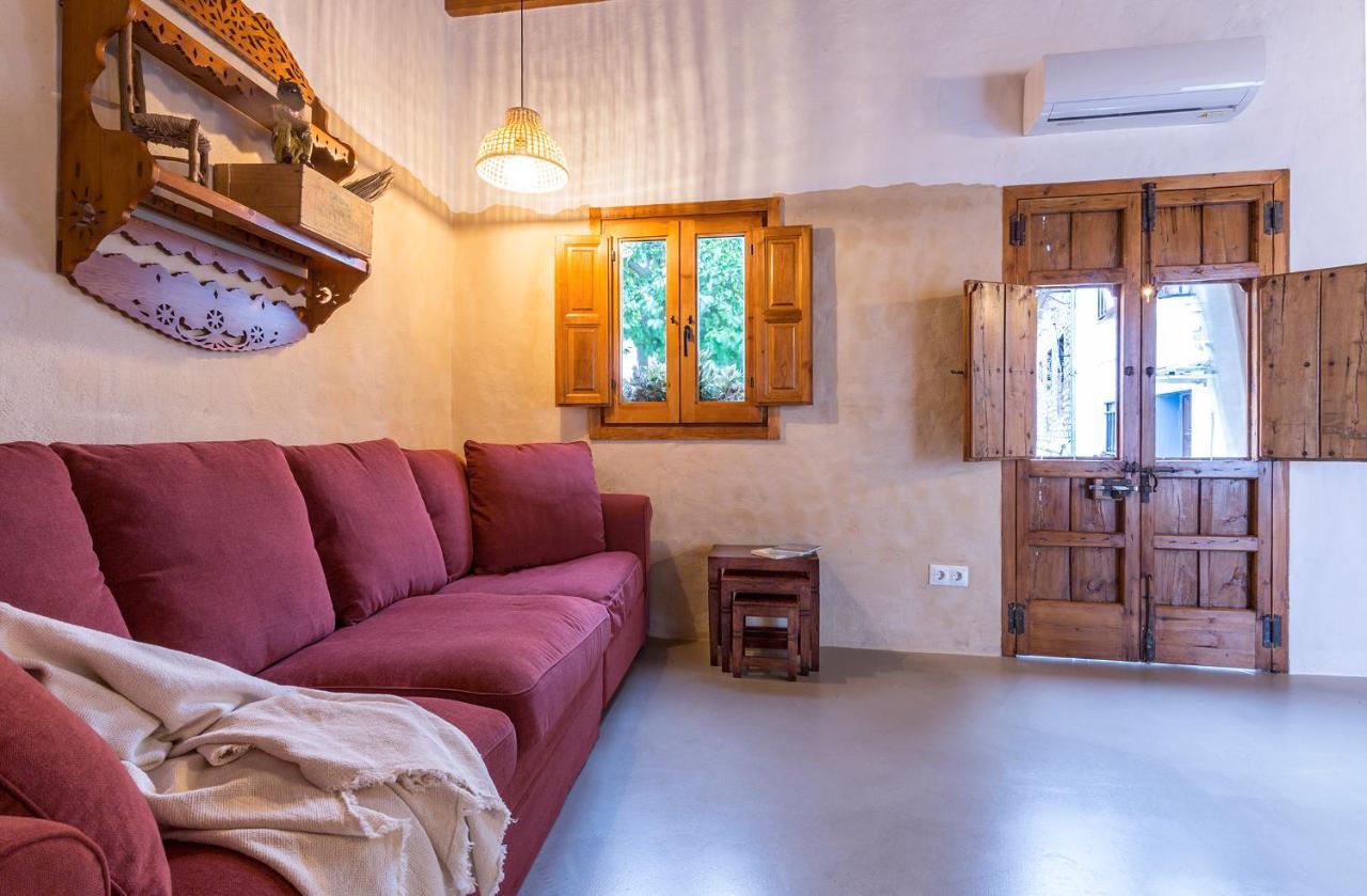 Encantadora Con Piscina Privada